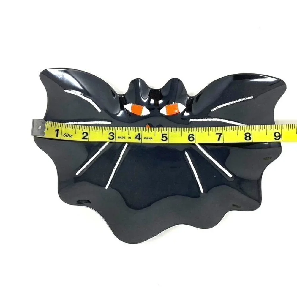 Target Hyde & EEK! Boutique™ Halloween 2 Figural Dining Plates 'Bat' (Set of 2)